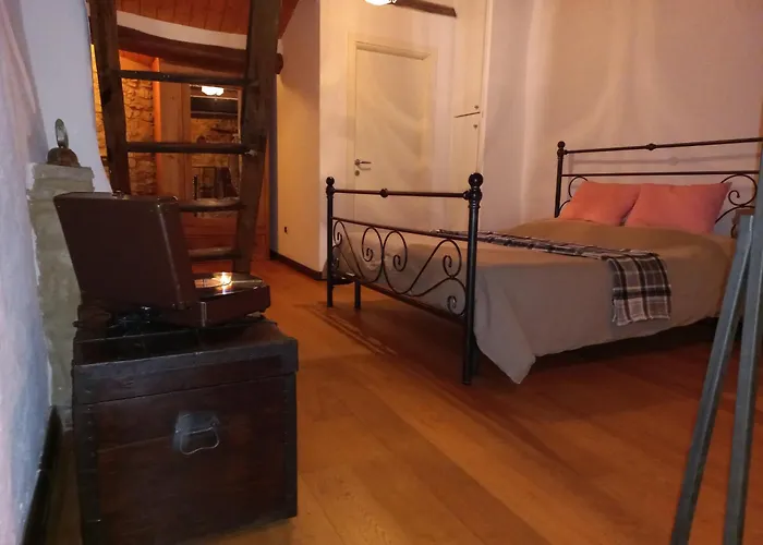 Appartamento Ca' Marcella Terra Cielo Tre Livelli Con Soppalco Montetiffi